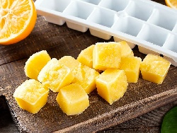 Кубчета лимонов лед - снимка на рецептата